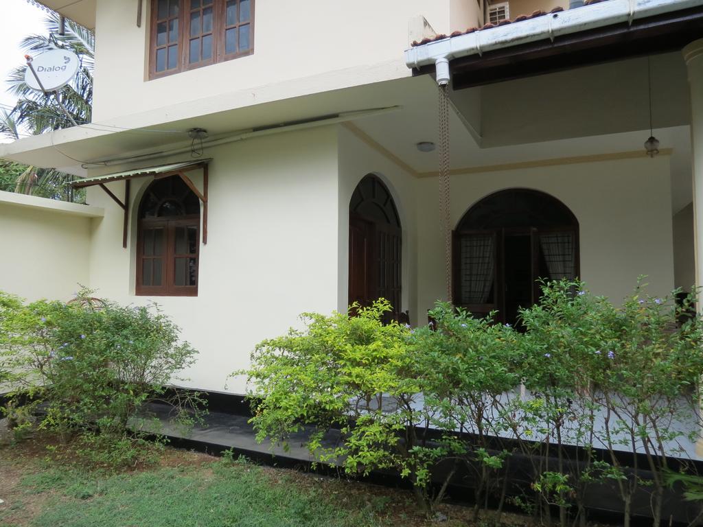 Bolonghes Homestay Negombo Ngoại thất bức ảnh